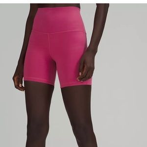 lululemon Align™ High-Rise Short 6"
Color pink Lychee. Size 2.